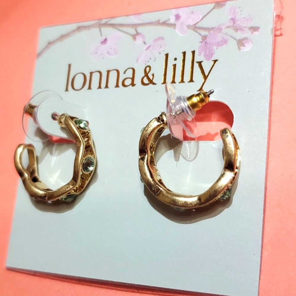 ☆NWT☆ Lonna&Lilly gold hoops with green rhinestones